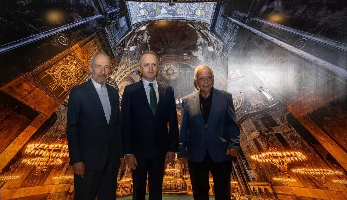 Başkentte “Ayasofya Fotoğrafları” sergisi açıldı