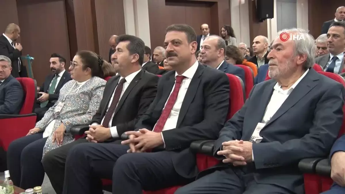 Vakıf Geleneği Sempozyumu Başladı