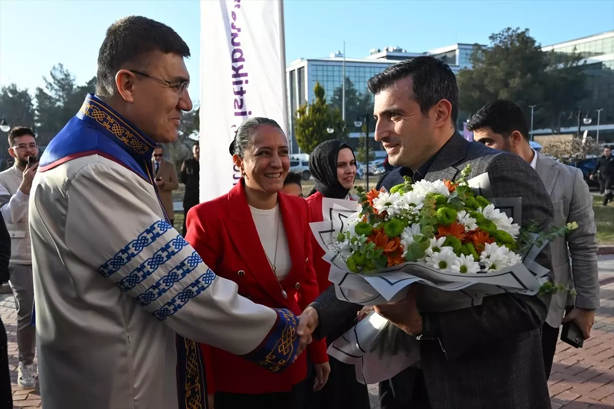 Selçuk Bayraktar’a Fahri Doktora