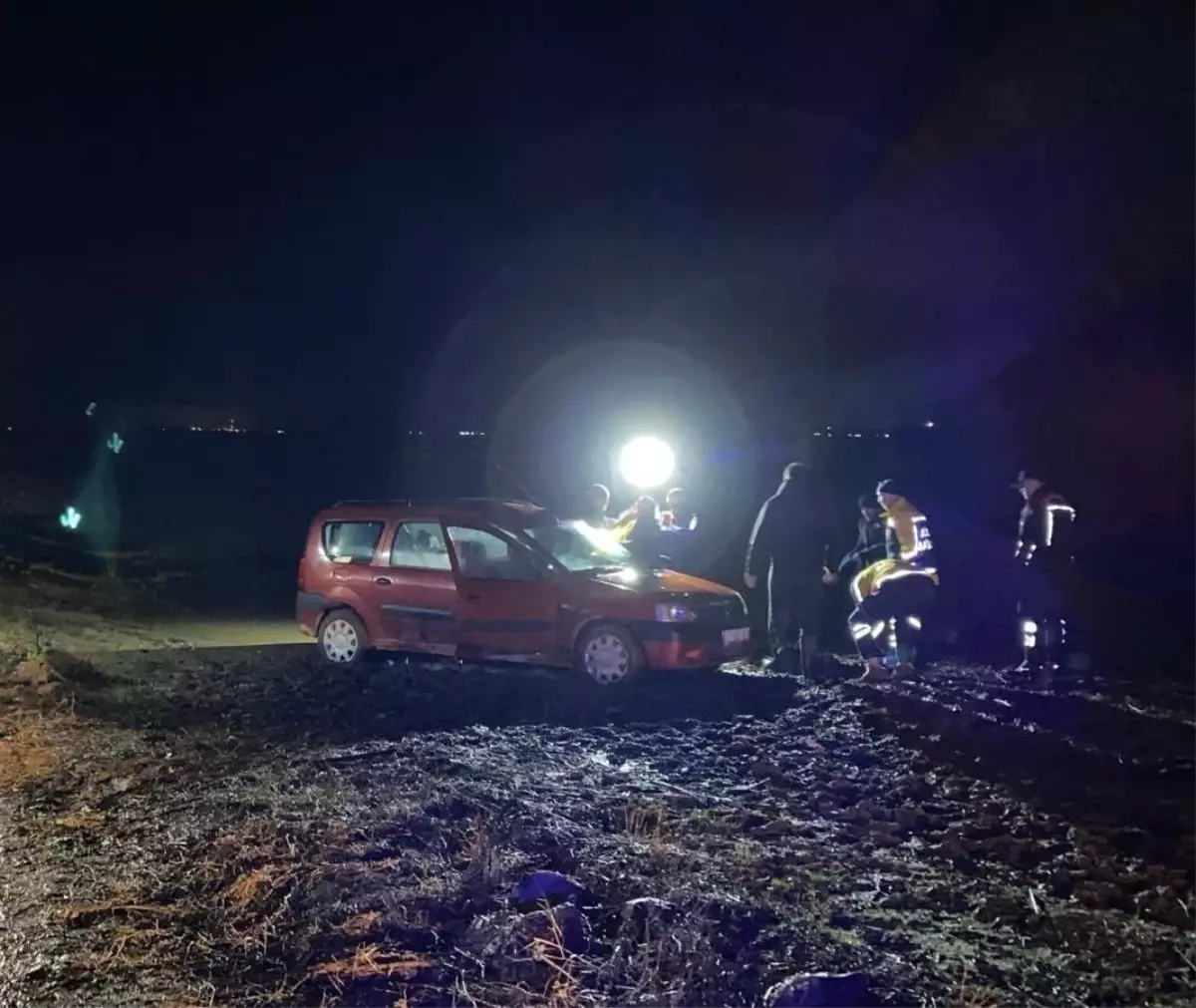 Biga’da Tarlada Otomobilde Ölü Bulundu