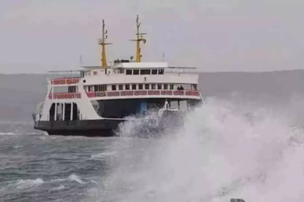 Çanakkale’de feribot seferleri iptal edildi